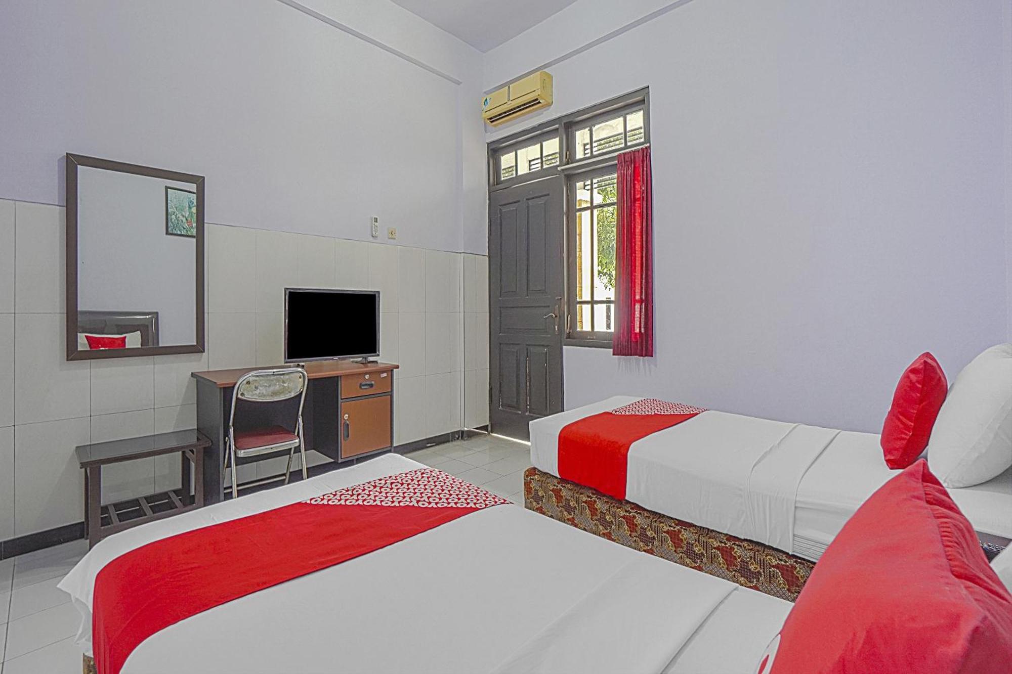 Collection O 90589 Palem Garden Hotel Tulungagung Extérieur photo