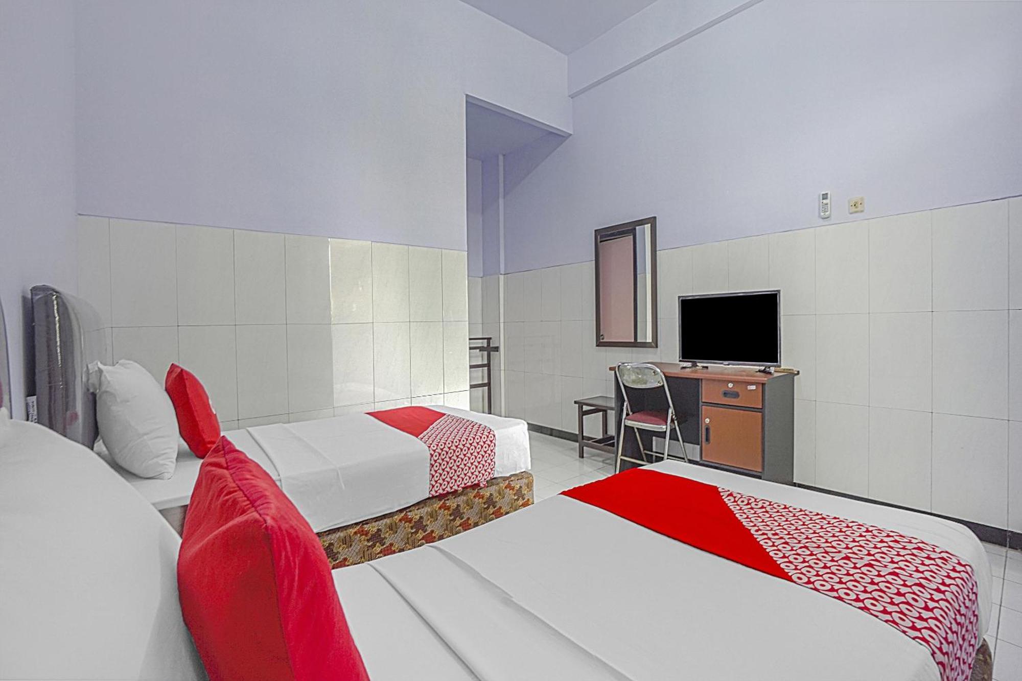 Collection O 90589 Palem Garden Hotel Tulungagung Extérieur photo