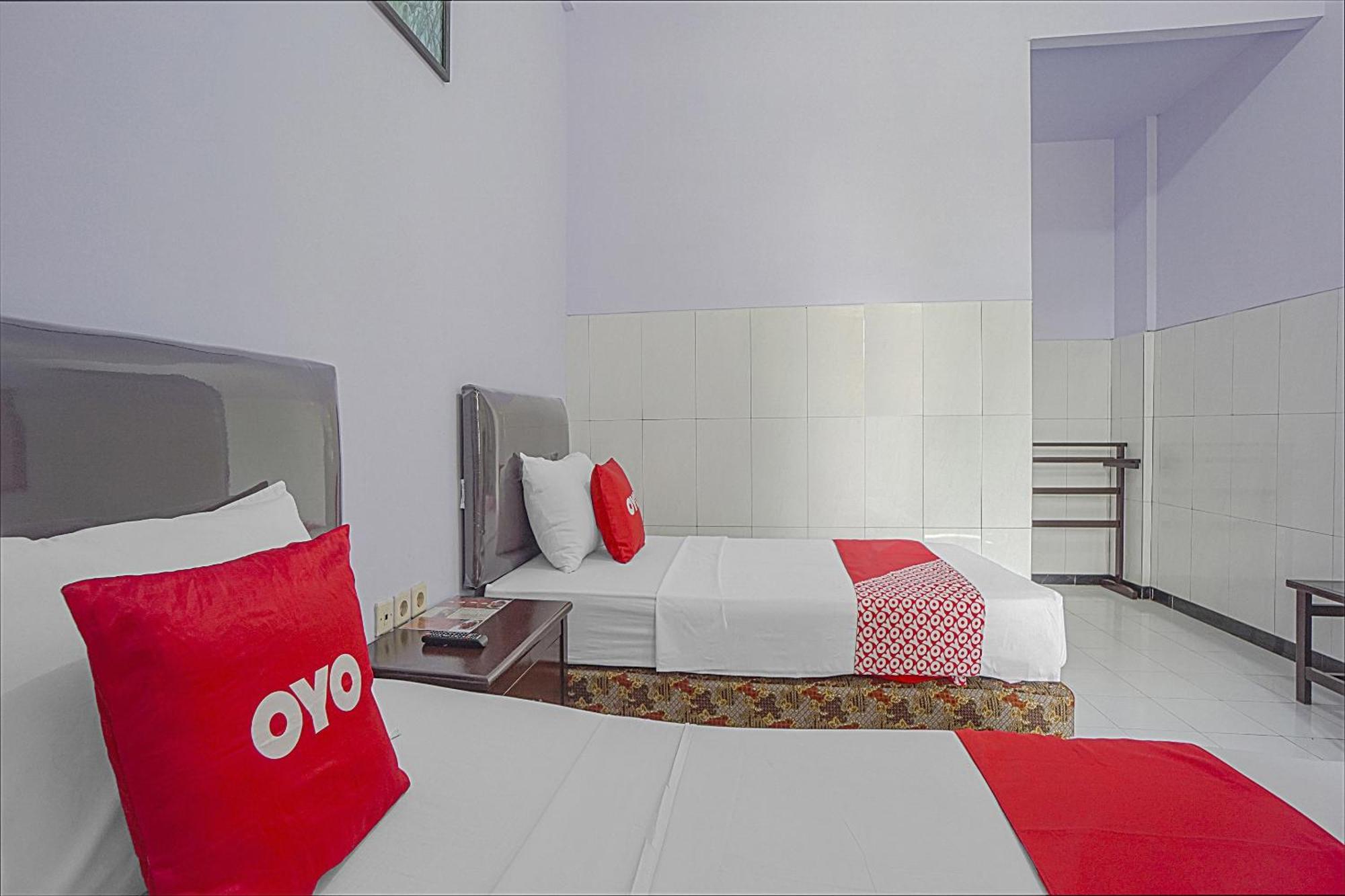 Collection O 90589 Palem Garden Hotel Tulungagung Extérieur photo